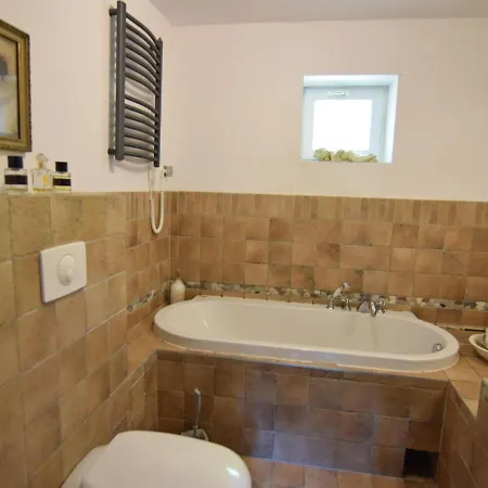 펜션 Wooden House In Near Baltic Sea 데브키